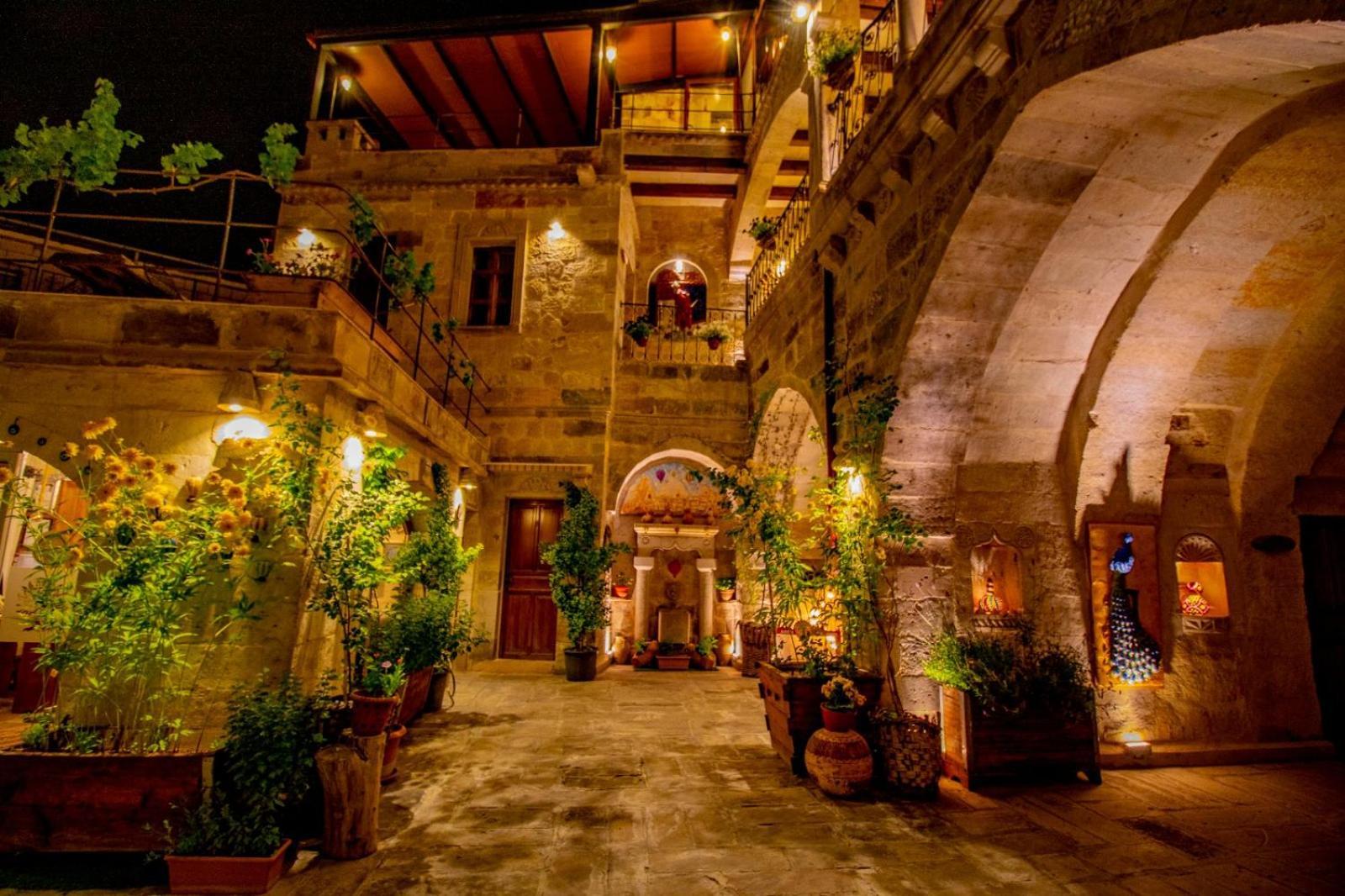 Aren Cave Hotel And Art Gallery Гьореме Екстериор снимка
