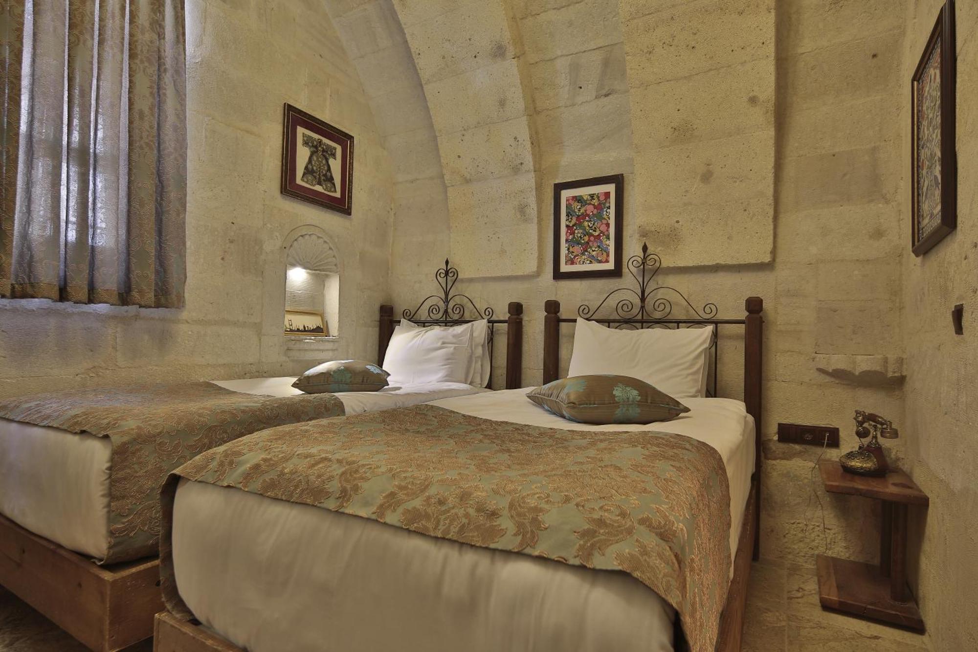 Aren Cave Hotel And Art Gallery Гьореме Екстериор снимка