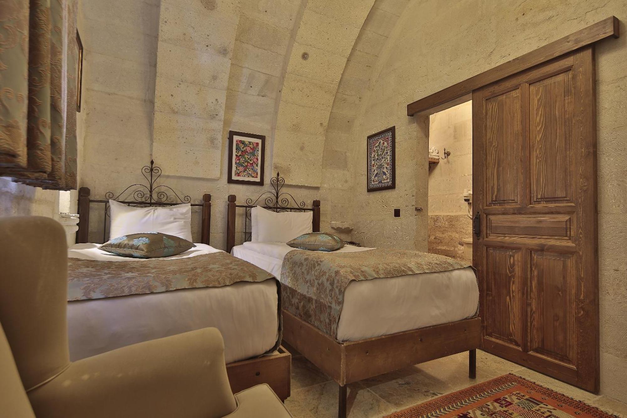 Aren Cave Hotel And Art Gallery Гьореме Екстериор снимка
