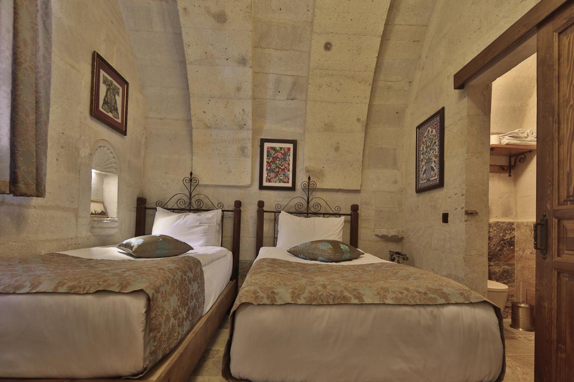 Aren Cave Hotel And Art Gallery Гьореме Екстериор снимка