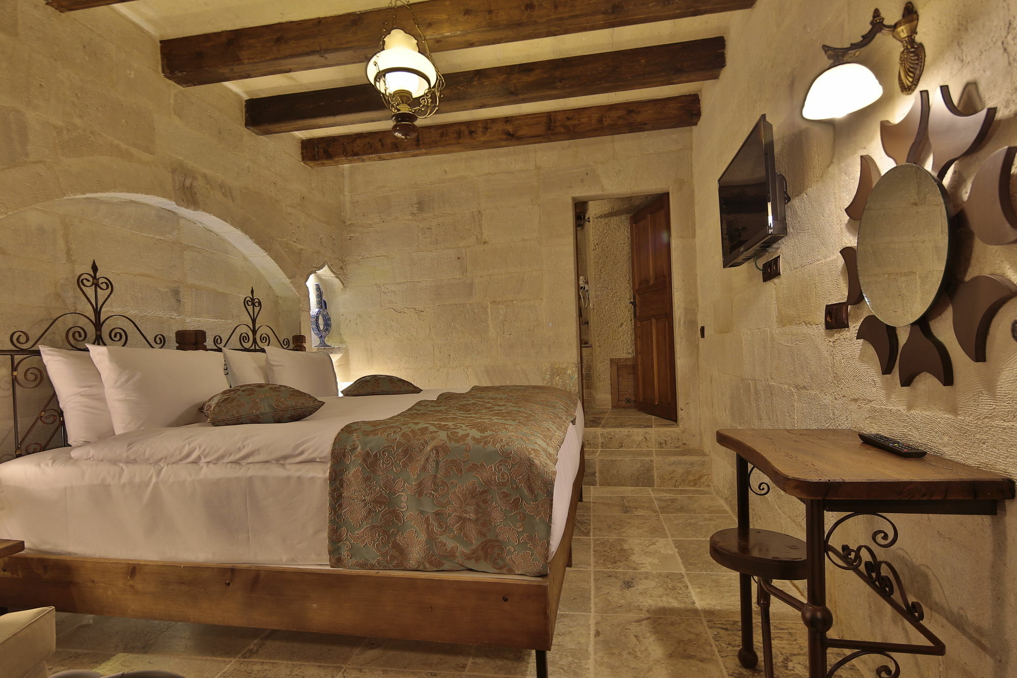 Aren Cave Hotel And Art Gallery Гьореме Екстериор снимка